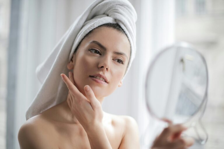 Rotina de skincare para os 40+: o que realmente funciona para a pele madura